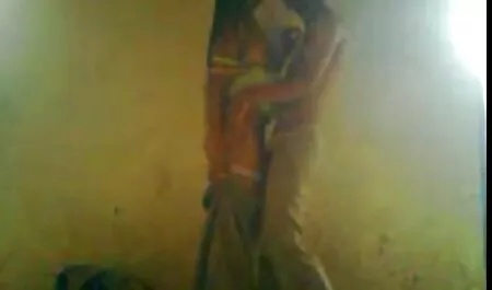 Pasar la noche con una amiga lesbiana en sex free mexicano la misma cama.