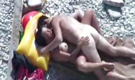 Joder bolas de masa hervida sexo con prostituta mexicana entre los pechos de silicona.