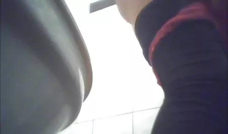 La rubia trabaja su boca y recibe sexo gratis morritas tube corrida.