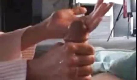 Culo saltando sobre las extremidades. videos caseros mexicanos sexo