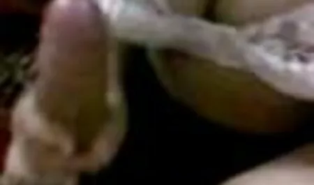 Hermosa madura rubia con grandes vídeos caseros mexicanos xxx tetas.