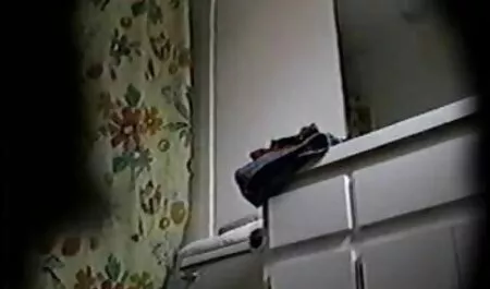 Dos Libertinos se el mejor sexo casero mexicano divierten en la sauna con un chico.