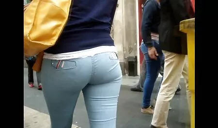La rubia chupa una gran polla y se la follan. xxx mexicana gritona