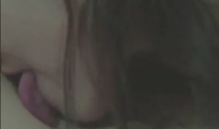 Rizado dar una lesbianas sexo mexicanas mamada por dinero.