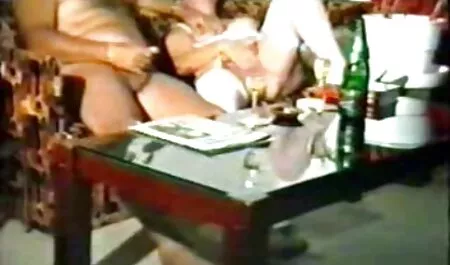 Tener sexo en grupo con un hombre. anal mexicanos