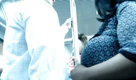 Jóvenes digitación amateur mexicanas xxx su coño fuera.