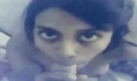 A la mierda con un socio de mexicanas follando casero negocios a una chica en dos subastas.