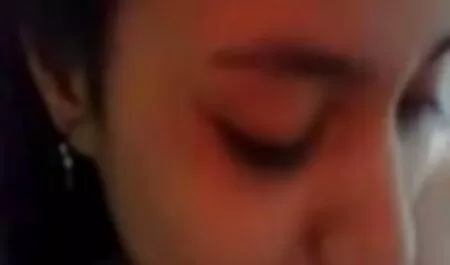 Primo xnxx esposas mexicanas chupando miembro de su hermanastro.
