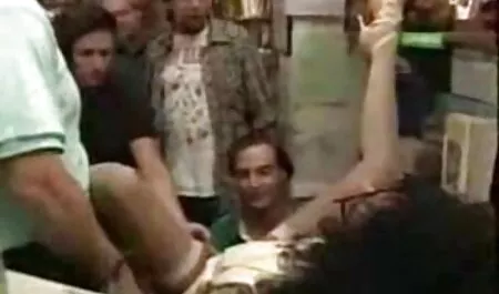 Rubias tornillo sexo en vivo con mexicanas de un chico que está protegido en un condón.