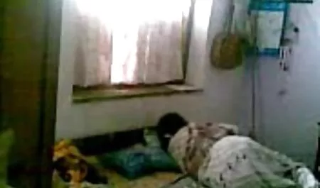 Él mira a un hombre negro follar a su videos pornos de señoras maduras mexicanas esposa en el sexo anal.
